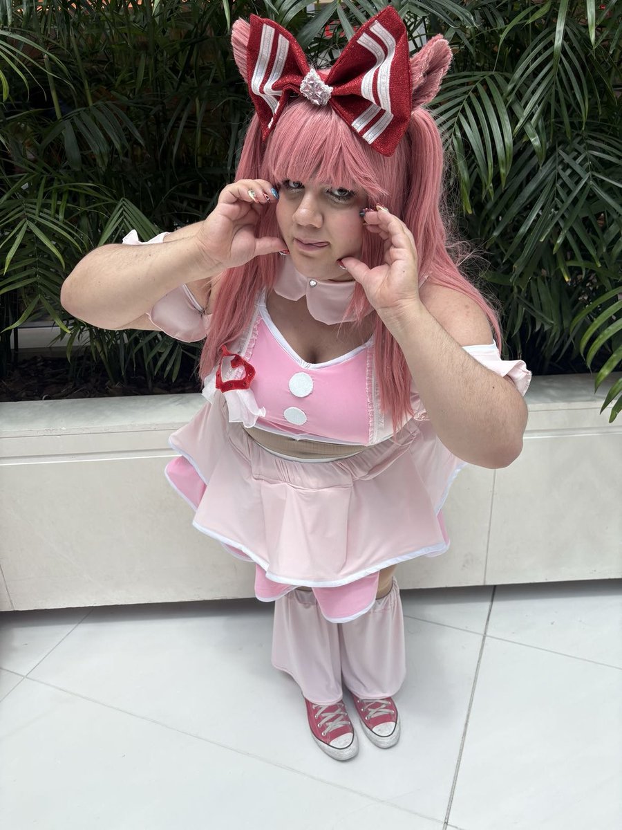 fresacos's tweet photo. I had a great otakon thank you everynyan https://t.co/KWbuzG4481