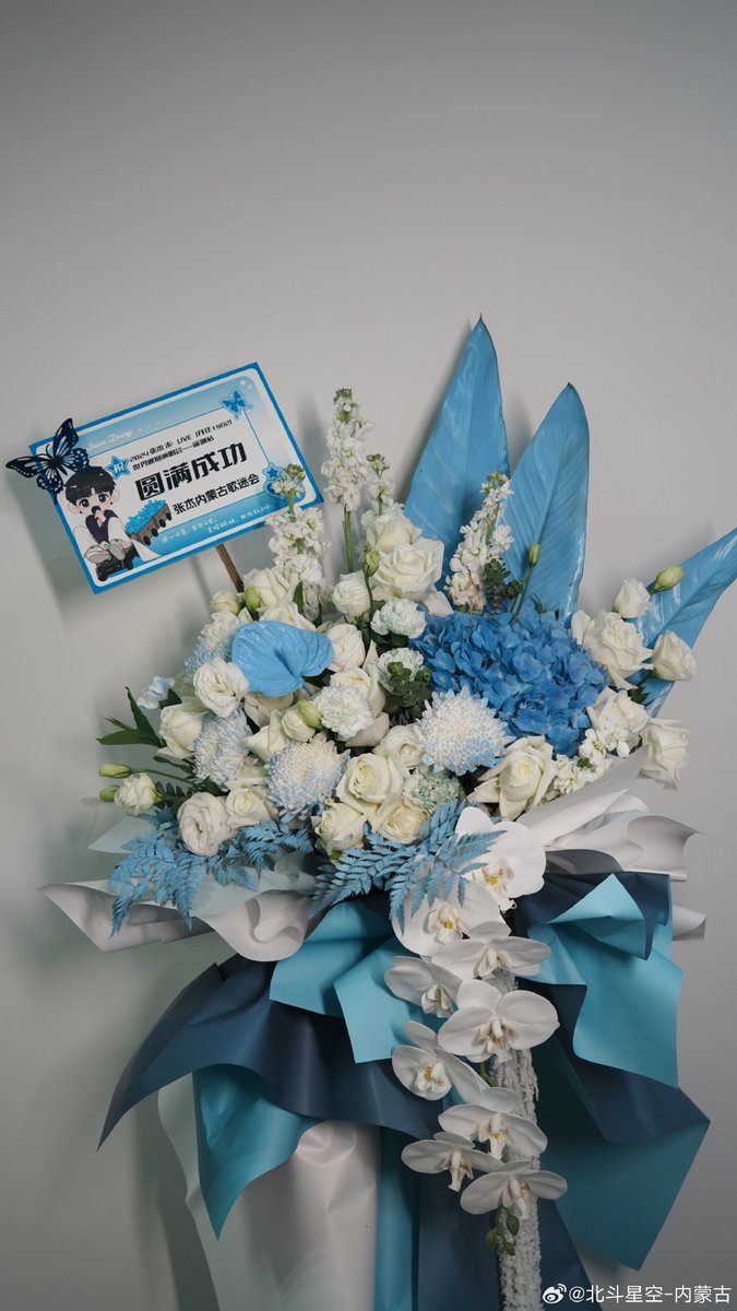 lzouhdVH6zbWUEc's tweet photo. 本周玩了超绝的微恐本！细节拉满的密室+反转到头皮发麻的剧情，和车队一起盘本的2小时，爽到想立刻二刷！ https://t.co/iZlC5gmsX9