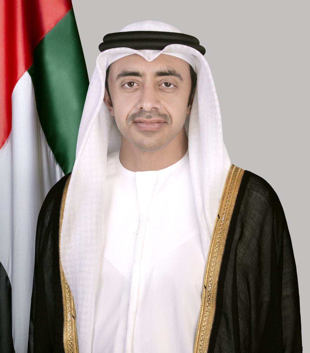 MofaQatar_AR's tweet photo. اتصالات هاتفية بين رئيس مجلس الوزراء وزير الخارجية @MBA_AlThani_ ووزراء خارجية الإمارات والسعودية والكويت وعمان والبحرين

الدوحة | 03 أغسطس 2026

جرت اتصالات هاتفية بين معالي الشيخ محمد بن عبد الرحمن بن جاسم آل ثاني، رئيس مجلس الوزراء وزير الخارجية، وسمو الشيخ عبدالله بن زايد آل نهيان، نائب رئيس مجلس الوزراء وزير الخارجية بدولة الإمارات العربية المتحدة الشقيقة، وصاحب السمو الأمير فيصل بن فرحان بن عبدالله آل سعود، وزير الخارجية بالمملكة العربية السعودية الشقيقة، وسعادة الشيخ جراح جابر الأحمد الصباح، وزير الخارجية بدولة الكويت الشقيقة، وسعادة السيد بدر بن حمد بن حمود البوسعيدي، وزير الخارجية بسلطنة عمان الشقيقة، وسعادة الدكتور عبداللطيف بن راشد الزياني، وزير الخارجية بمملكة البحرين الشقيقة، كل على حدة.

جرى خلال الاتصالات استعراض علاقات التعاون، وآخر المستجدات الإقليمية، لا سيما الجهود الدبلوماسية المبذولة والتنسيق المشترك لخفض التصعيد وتعزيز الأمن والاستقرار في المنطقة.

وأكد معالي رئيس مجلس الوزراء وزير الخارجية، خلال الاتصالات، ضرورة التزام كافة الأطراف بالحوار والدبلوماسية، وتنفيذ ما تم التوافق عليه في إطار مذكرة التفاهم بين الولايات المتحدة الأمريكية والجمهورية الإسلامية الإيرانية، بما في ذلك ضمان حرية الملاحة في مضيق هرمز، للحفاظ على أمن المنطقة، وصون المكتسبات التي تحققت، وتعزيز الاستقرار الإقليمي.

وجدد معاليه دعم دولة قطر الكامل لجميع المساعي الرامية إلى نزع فتيل التوتر، والتوصل إلى اتفاق شامل يحقق السلام المستدام في المنطقة.

#الخارجية_القطرية