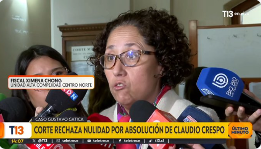 Iherreraa's tweet photo. Fiscal Chong nuevamente queda con los crespos hechos. https://t.co/WY9q5FZqHo
