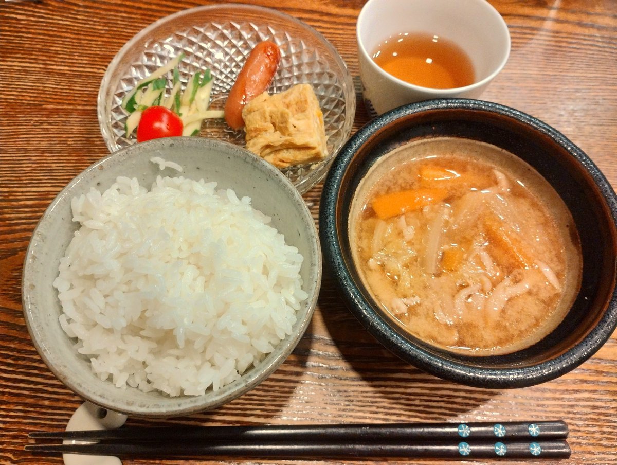 doc_ue's tweet photo. おはようございます☀
行くぜ火曜日！😁
#料理男子
#朝ご飯 https://t.co/4QcXaAEnMi