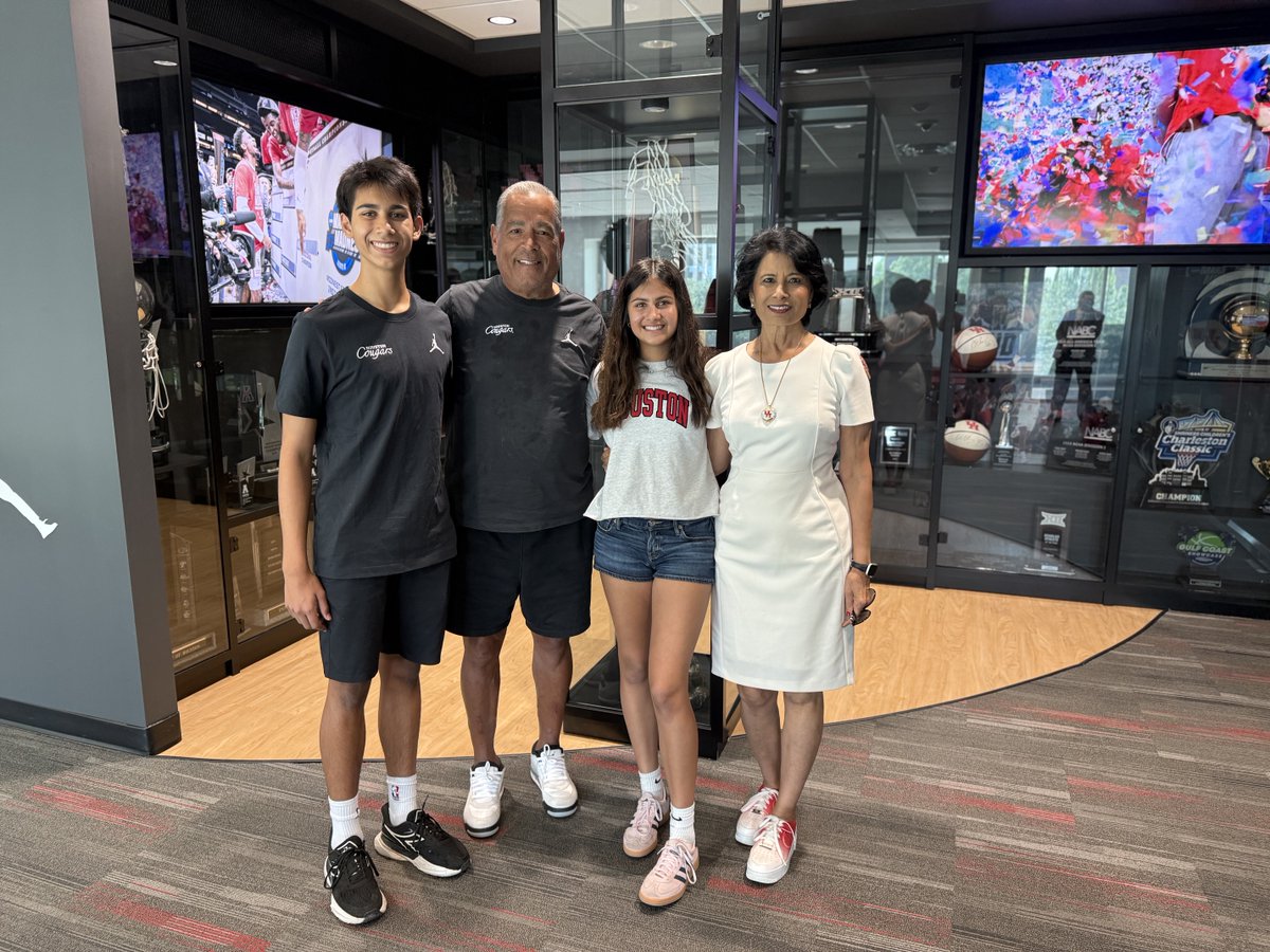 UHpres's tweet photo. Took a tour of basketball and football facilities today… can’t wait for the season to begin. https://t.co/ouGCMuU3TT