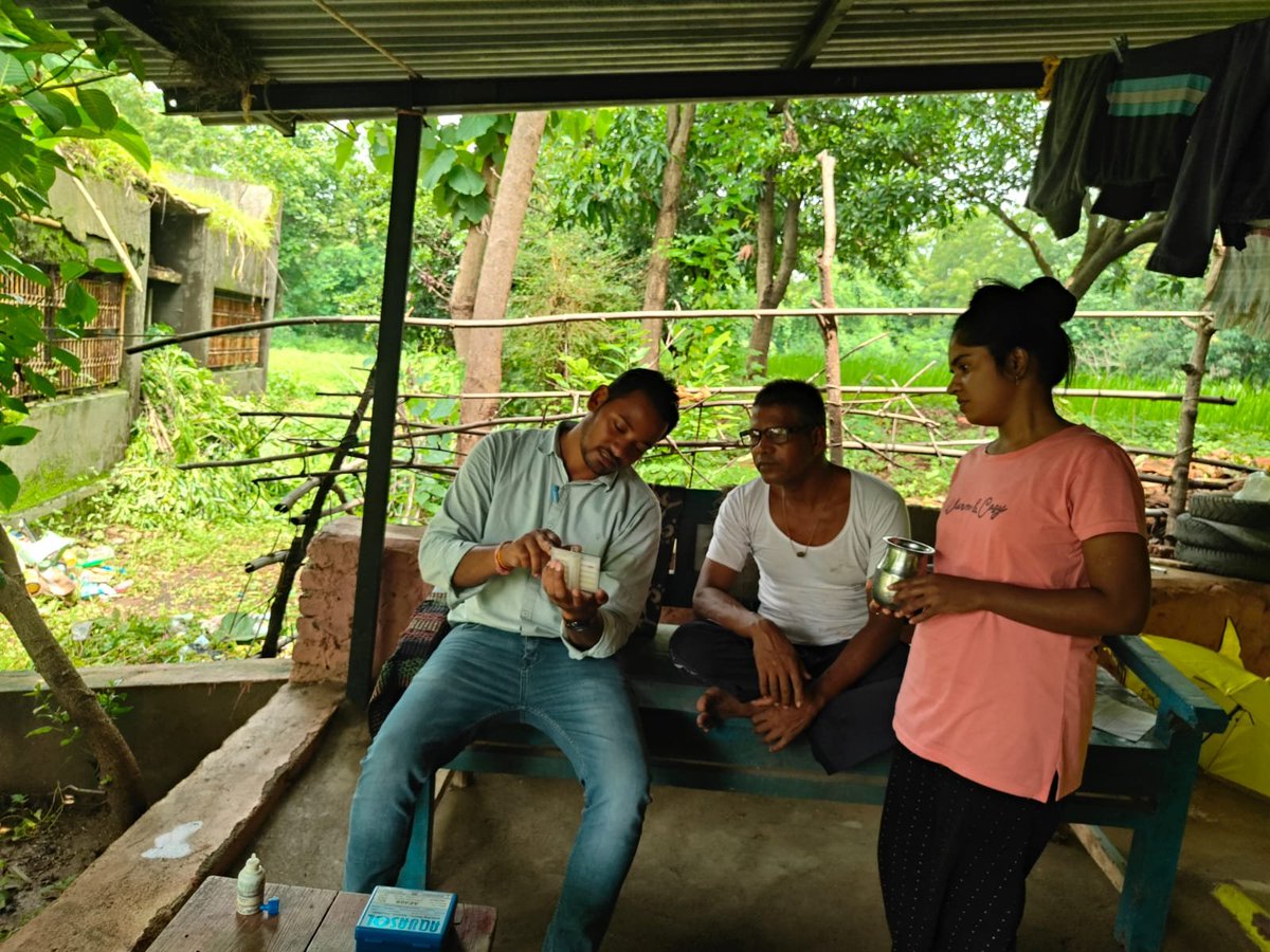 thonetrang77417's tweet photo. 🏥🇮🇳
#NETRANGBLOCK
#HEALTHTEAM
#HOUSETOHOUSEVISIT
#ANTILARVALACTIVITIES
#VILLAGERS
#care
#NVBDCP #CLORINATIONACHEACK
#RCTEST https://t.co/7HKhgvQoTv