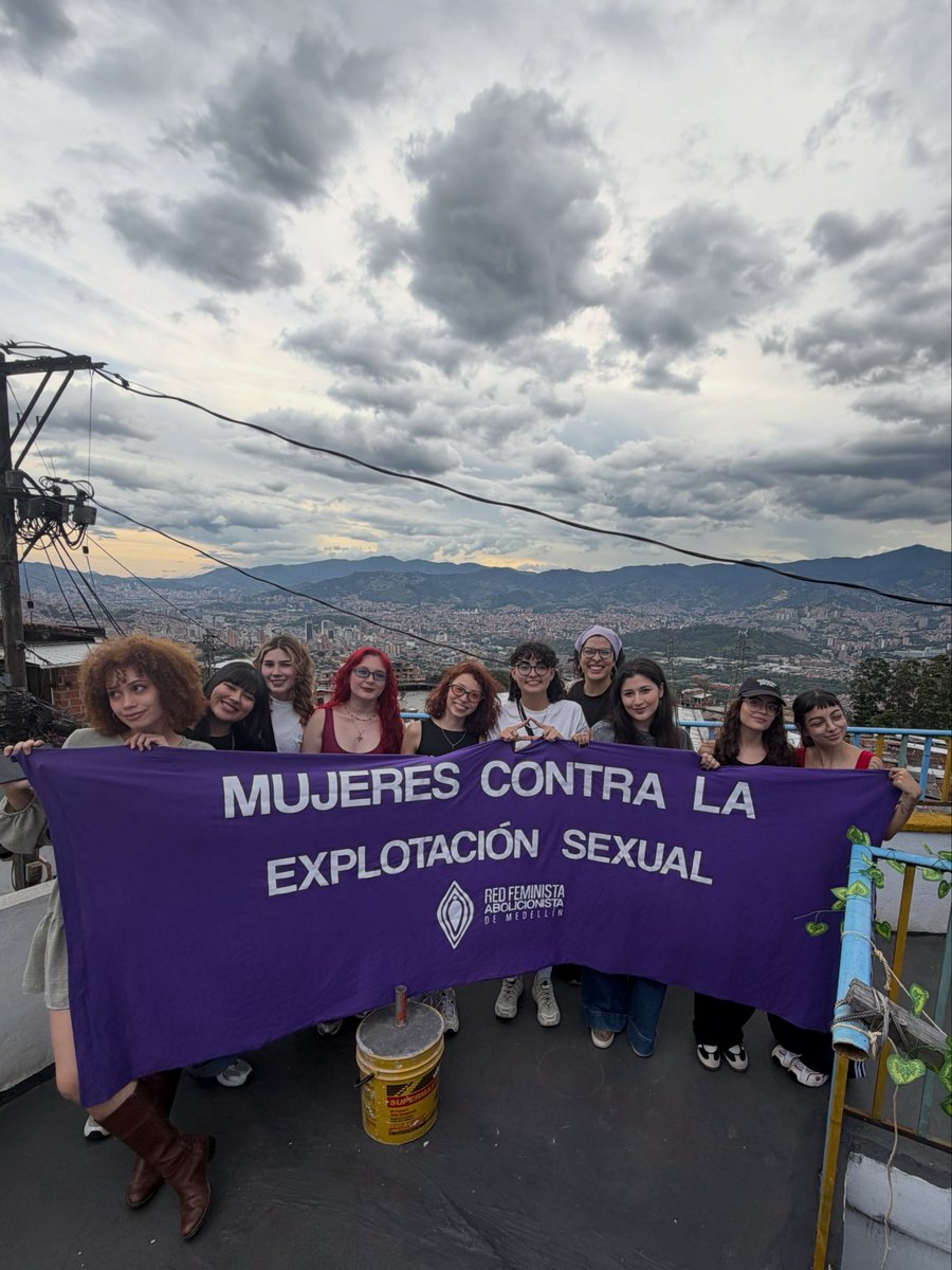 saraconrabia's tweet photo. Mientras exista la @redabolicionmed habrá esperanza para las mujeres y niñas de Medellín.  💜 

Gracias a quienes nos han respaldado de cualquier forma. https://t.co/0Mo383m8rn