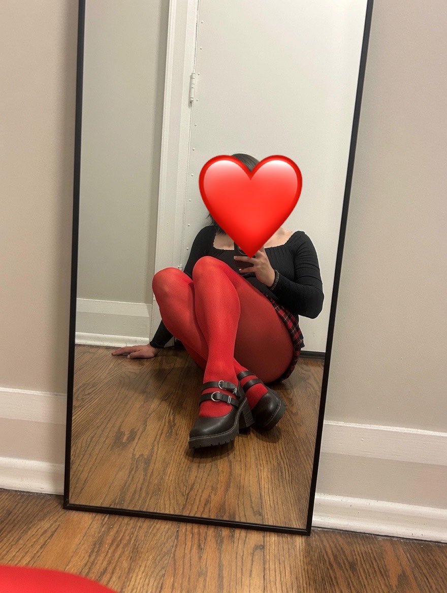 alexa_adore_CD's tweet photo. School girl.

#Sissy #Femboy #Crossdresser #GayToronto #Lingerie #Nylons #Stockings #HighHeels #Trans #MTF  #Fetish #Wataa https://t.co/F0jdTjpufR