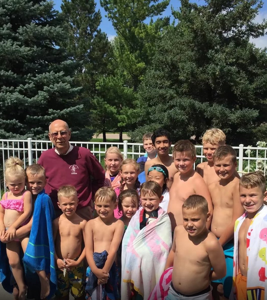Puppieslover's tweet photo. After losing his wife of 66 years, a 94-year-old man built a pool so neighborhood kids could fill his days with joy. https://t.co/g4jy8rQhyg