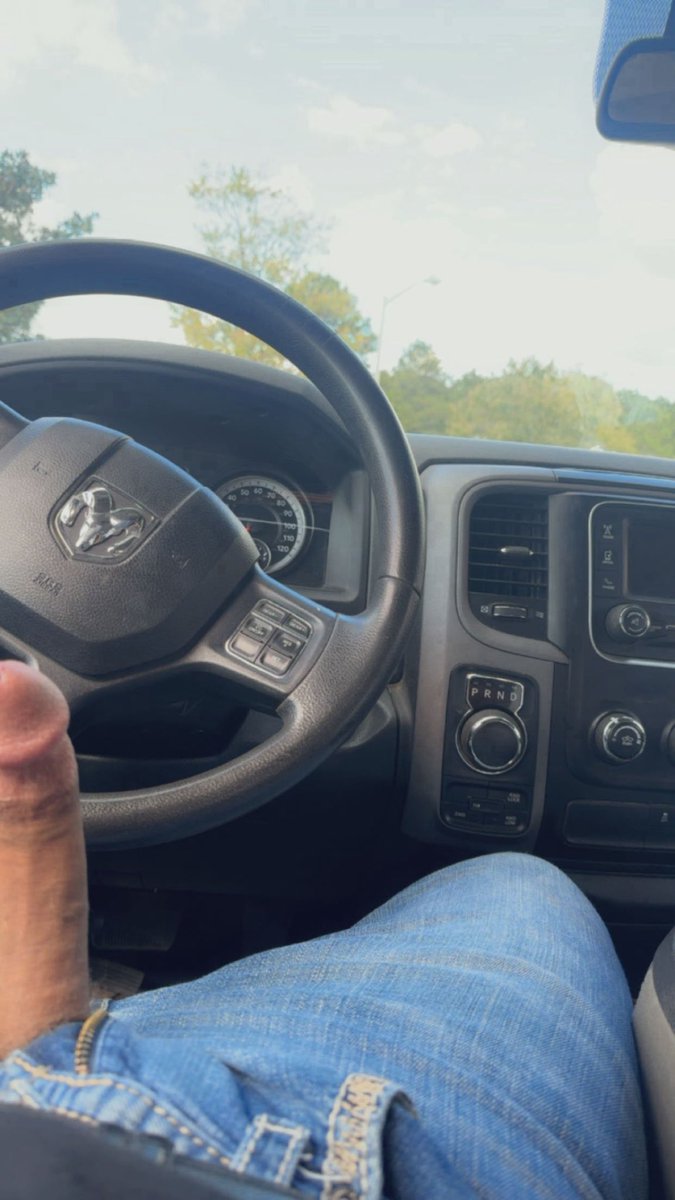 Dyl91nc's tweet photo. Can I have your throat on my lunch break?

#nsfwtwtًًً 
#bluecollar
#NCfreaks
#SCfreaks
#MyrtleBeachFreaks https://t.co/NWNylaJB6v
