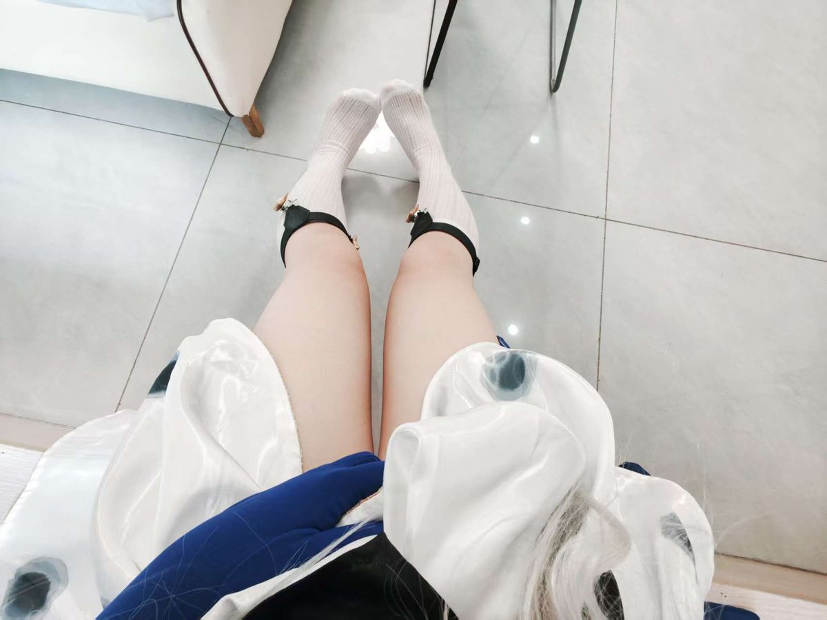 xiaofu145926's tweet photo. 小诗人cos，有人找我定制视频或者图包吗？＃小女孩 ＃小女孩cos ＃第五人格 ＃第五人格cos ＃第五人格cos自慰 https://t.co/NjCryz2V3v
