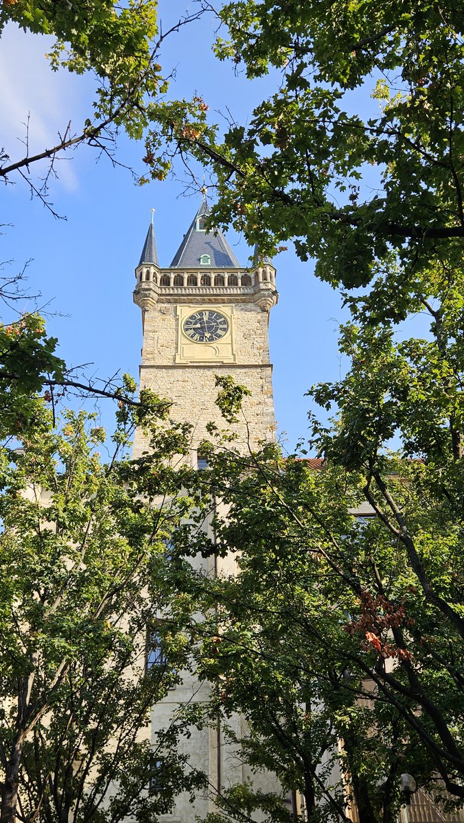 TheExpl01622452's tweet photo. Ab heute 🇨🇿 #Prag 😍
Alles schön, aber das #Stadtbild bröckelt auch etwas. Nicht so schlimm wie in 🇩🇪, aber man sieht und merkt erste Anzeichen 😢 https://t.co/Mp8IuLml6S