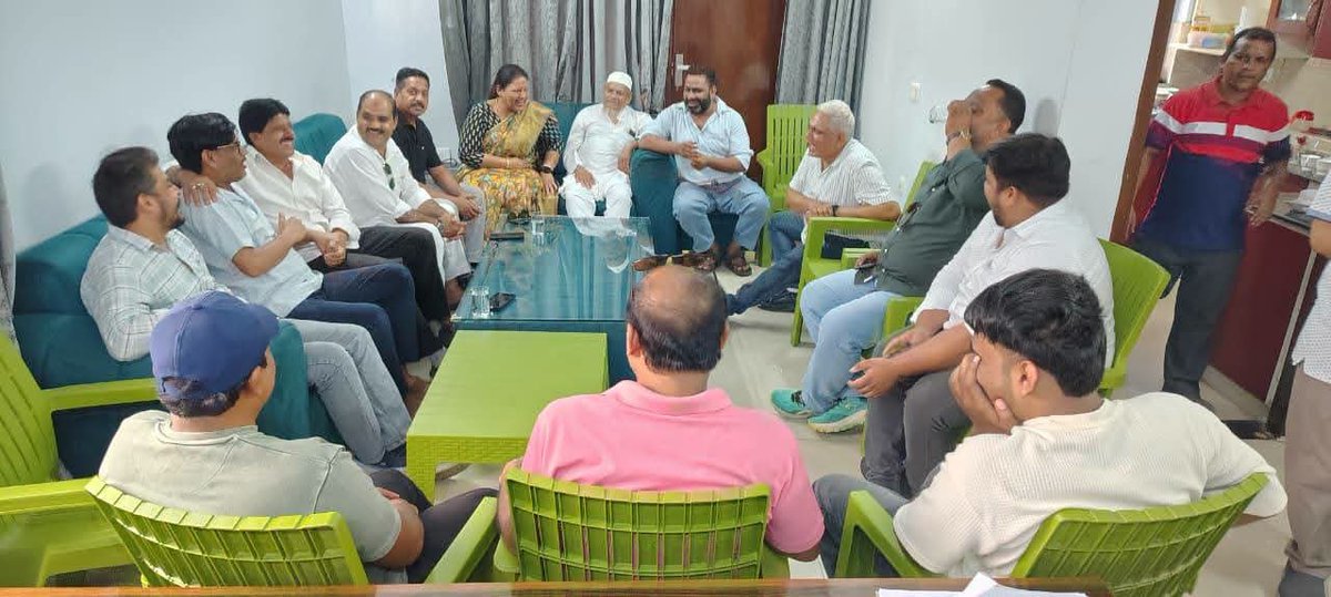 AlkaaPal's tweet photo. आज *काशीपुर महानगर कांग्रेस कमेटी* के तत्वाधान में *SIR  की तैयारी के लिए सम्मानित *पार्षद गण आदि के  बैठक व 8 अगस्त को मा *मल्लिकार्जुन खरगे* जी की *हल्द्वानी* में  रैली की तैयारी के लिए ,
 *अलका पाल*
 *महानगर जिला अध्यक्ष* 
 *कांग्रेस कमेटी, काशीपुर* उत्तराखंड https://t.co/eAiUTmOAov