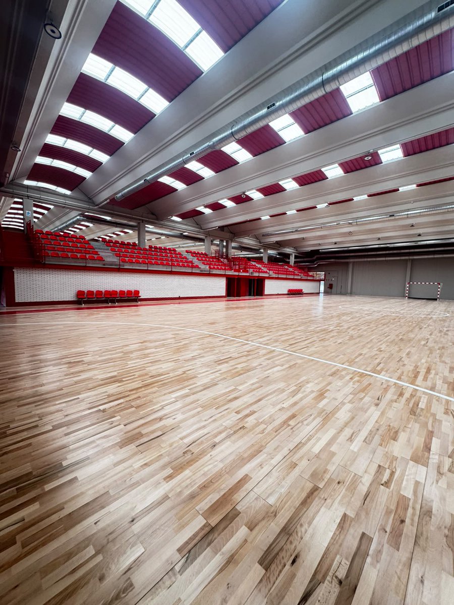PedroPSanmartin's tweet photo. Esto es exclusivo y privilegio: la nueva Ciudad Deportiva de la @RFFM_oficial ya es una realidad y una maravilla en Torrejón para fútbol y fútbol sala. Espero no se me enfaden por sacarlo a la luz. #RFFM #FutboldeMadrid #futbolbase #futbolsala https://t.co/jaJtEatoB3