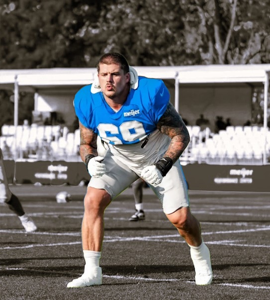 BrianEgickJr's tweet photo. Detroit Lions Guard Tate Ratledge with the first day of pads mood 
📸@Lions #BuiltToRoar #OnePride https://t.co/VGWWJVBneZ