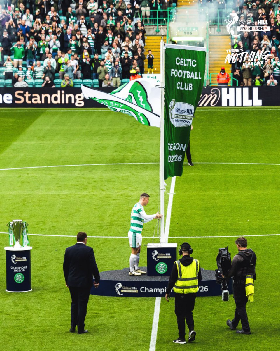 spfl's tweet photo. Flying the flag at Celtic Park 👏 https://t.co/rSPrB3IR37