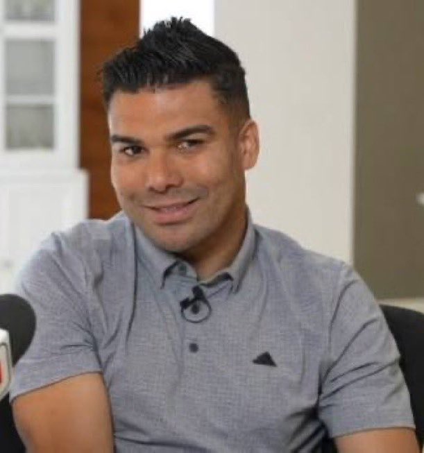 Koladoskidculer's tweet photo. 🚨🎙️ Casemiro on playing his first game with Messi:

🗣️ “Now I can finally tell my kids that I’ve shared the pitch with the god of football, Lionel Messi.” https://t.co/u60KE9mmFV