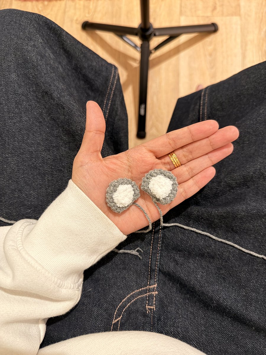 no_hus's tweet photo. شلون يعني اقدر اسوي اي شي بالكروشي زي مثلا هالكوالا المتعلق بالشجره؟؟ 🐨🤭 https://t.co/mTOLOq3hmi