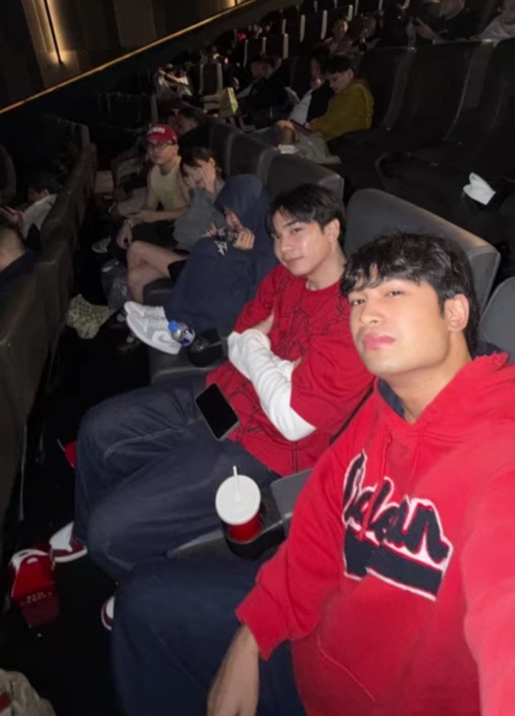 teukeep_ tweet picture