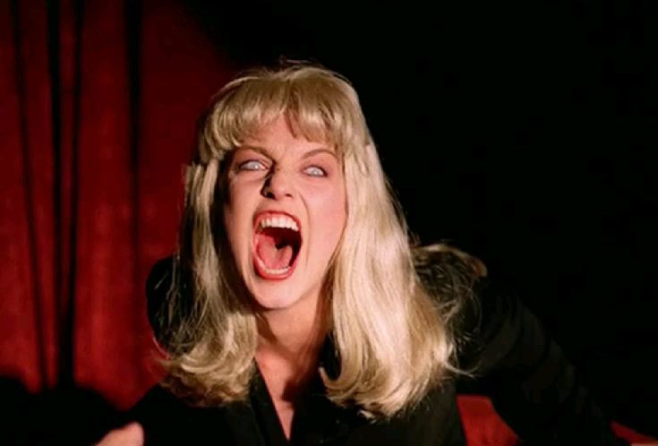 freakyfilms0's tweet photo. Laura Palmer in Twin Peaks https://t.co/EbPeOGX5dI