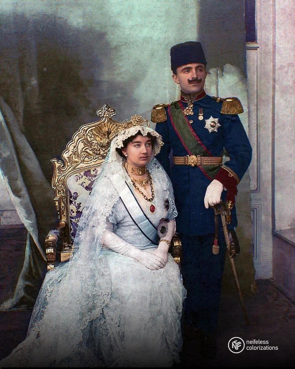 K_TURK_19051919's tweet photo. "Enver bir güneş gibi doğmuş, bir gurûb
 (gün batımı) ihtişamıyla batmıştır; arasını tarihe bırakalım."

Mustafa Kemal Atatürk https://t.co/5HogWTF4i9
