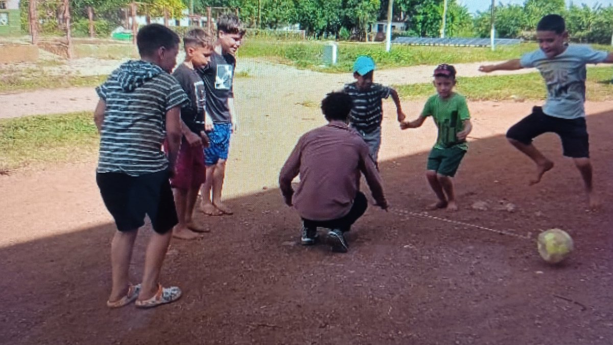 CaibarienInder's tweet photo. Actividades Recreativas en la Comunidad de Dolores, perteneciente al Plan Turquino Bamburanao. La Recreación en las Zonas Rurales. #VillaClaraConTodos https://t.co/mhDvyYXEsR