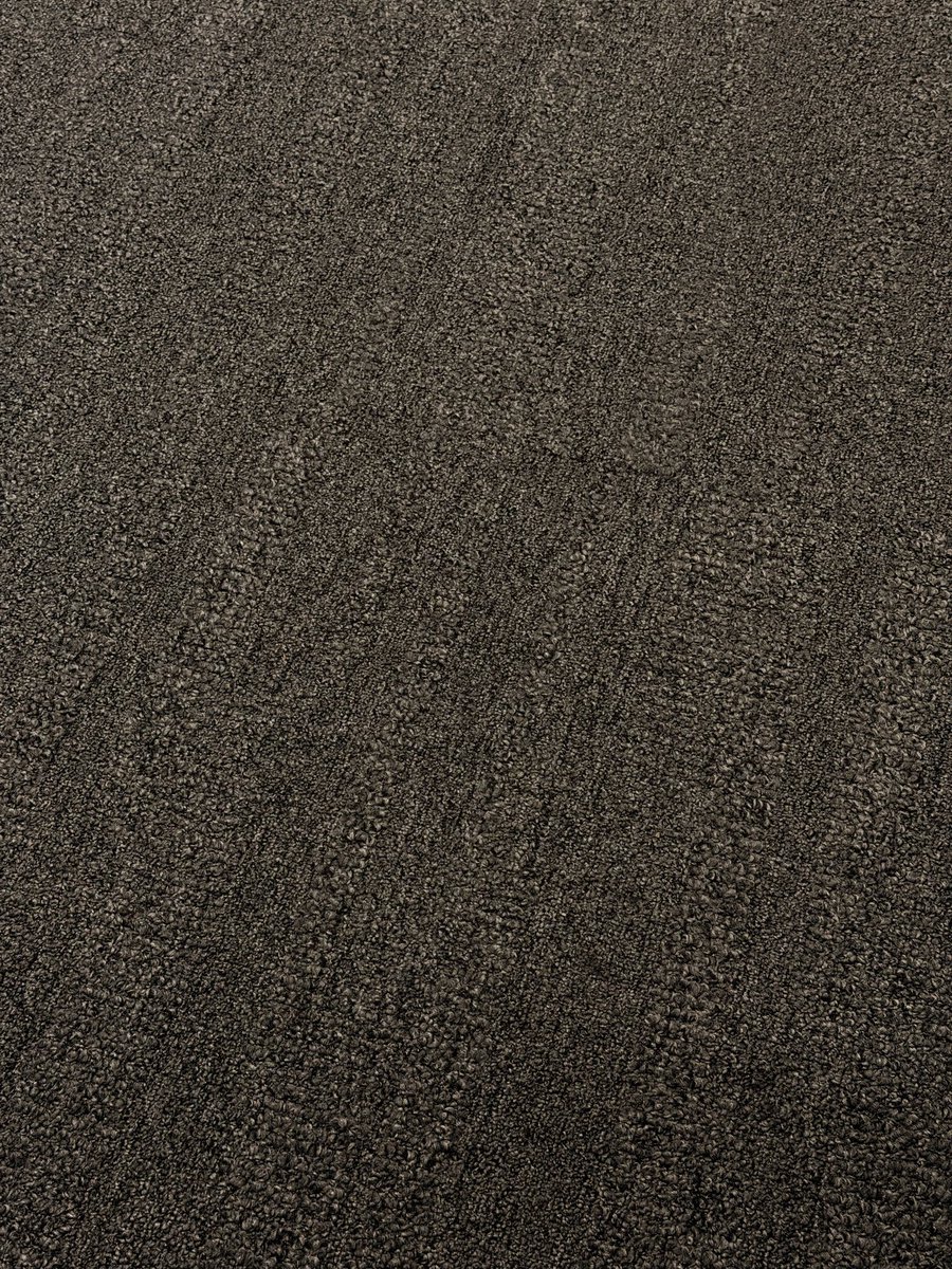amyc0r3's tweet photo. Corporate carpet https://t.co/ZOE7SRHF6X