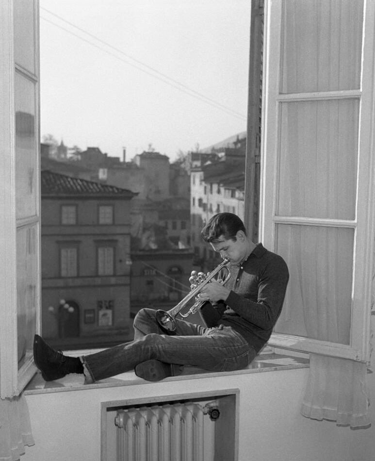 Joshuacagose's tweet photo. 📸 Carlo Pescatori

 Chet Baker en Lucca, Italia (1961) https://t.co/cFzEd0hTUv