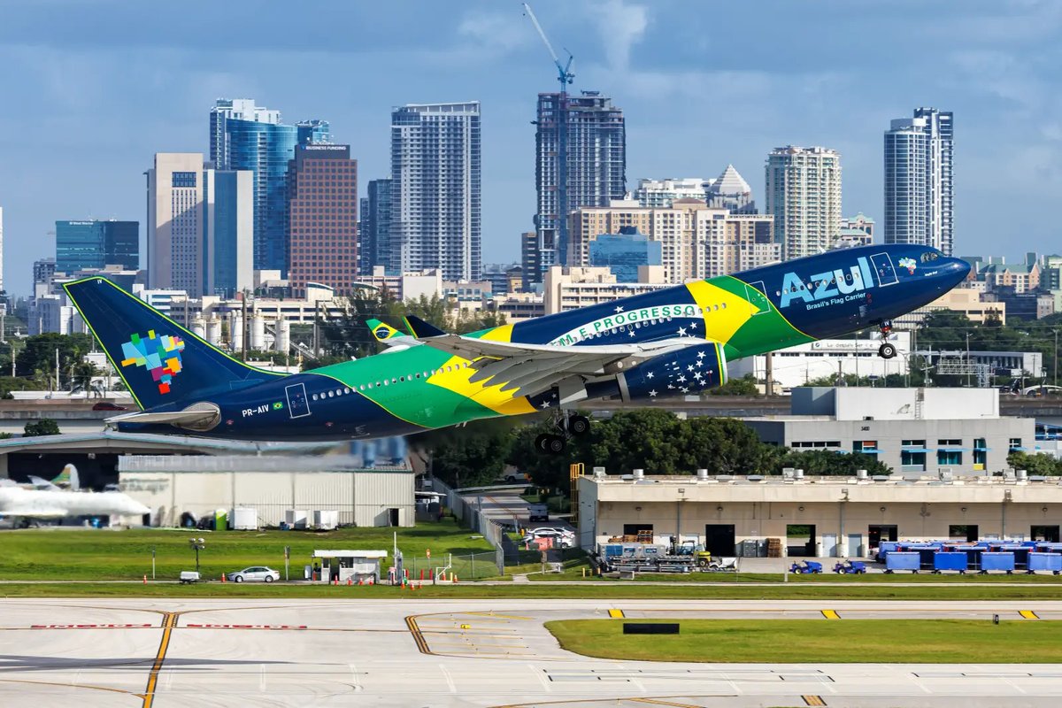 ftnnews's tweet photo. American Airlines Gets Approval For $100 Million Stake In Brazil’s Azul https://t.co/JCC4bH7oZN #AmericanAirlines #AzulAirlines #AviationNews #TravelUpdates #AirlineInvestments https://t.co/Hc7ejvdEEf