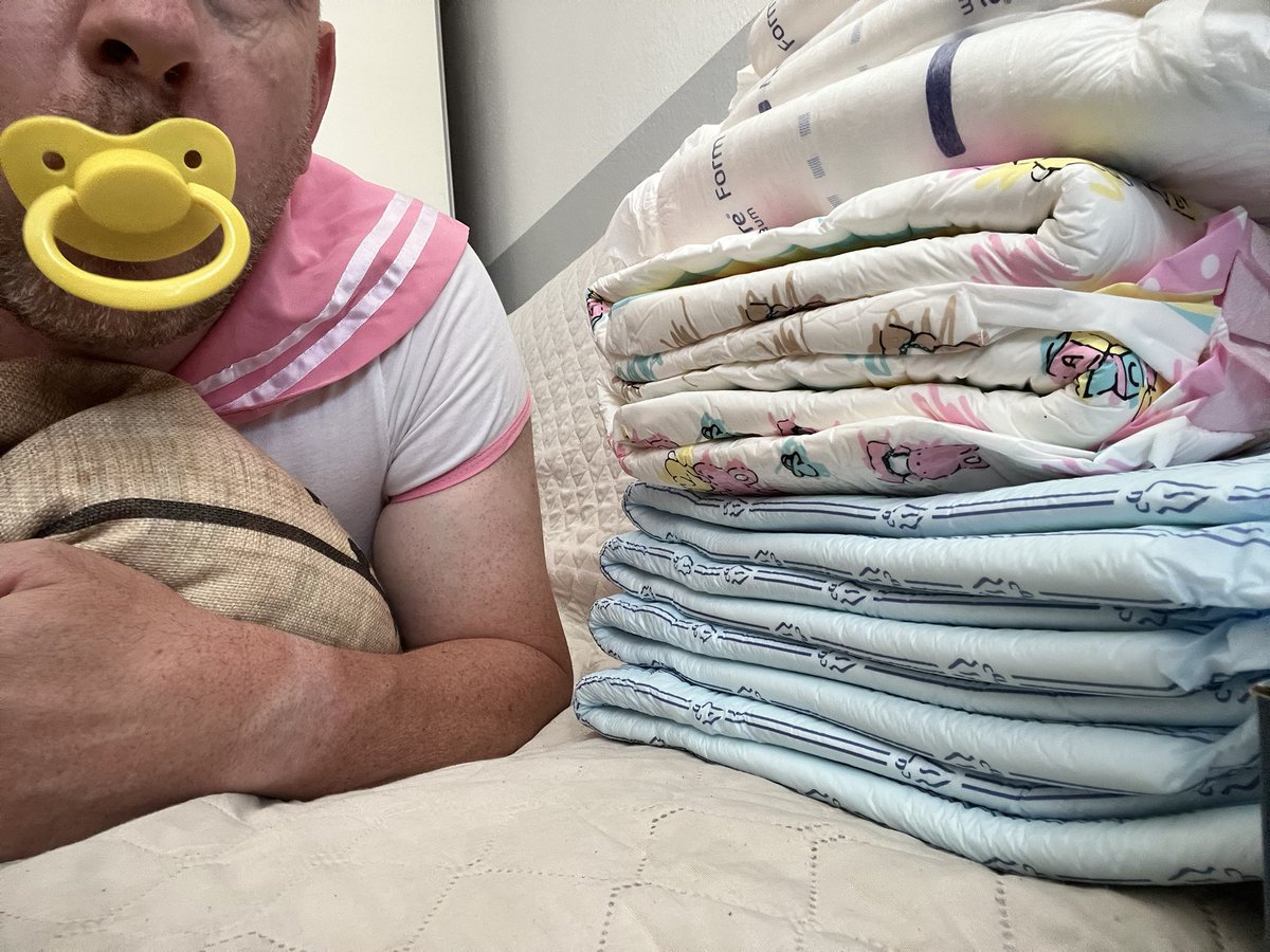 TOMHAE75's tweet photo. Tom 50 betaloser aus Germering immer auf der Suche nach #herrin #alphas oder #paaren die mich erziehen und erniedrigen 
#betaloser #beta #loser #sissy #diaper #diapersissy #windelfetisch #abdl #ageplay #humiliation #regression https://t.co/Y0qcBVsrpG