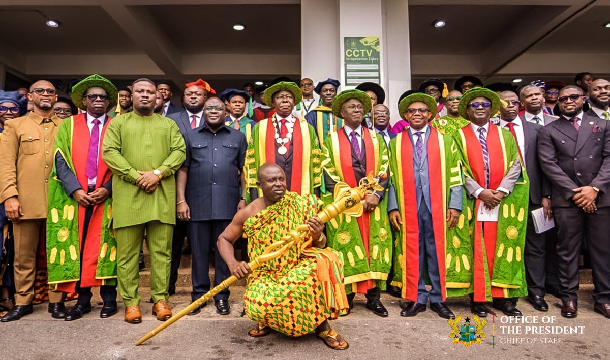 JDebrahofficial's tweet photo. Honoured to represent H.E. President @JDMahama at the investiture of Professor Christian Agyare as the 13th Vice-Chancellor of KNUST.

Congratulations to Prof. Agyare, and appreciation to Professor Rita Akosua Dickson for her distinguished service.

#KNUST #Leadership #Education https://t.co/6mkmWFeHKe