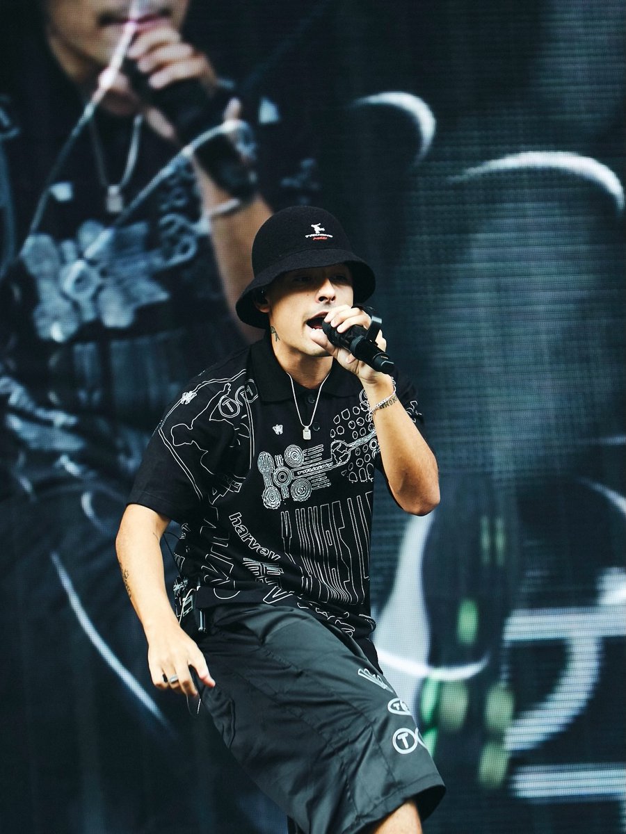 SonyMusicLatin's tweet photo. .@TruenoOficiaI brought his TURR4ZO World Tour to Japan with his first-ever performance at Fuji Rock Festival. He also celebrated the release of his limited-edition KANGOL collaboration during his trip. https://t.co/vSZ7Fcyb7d
