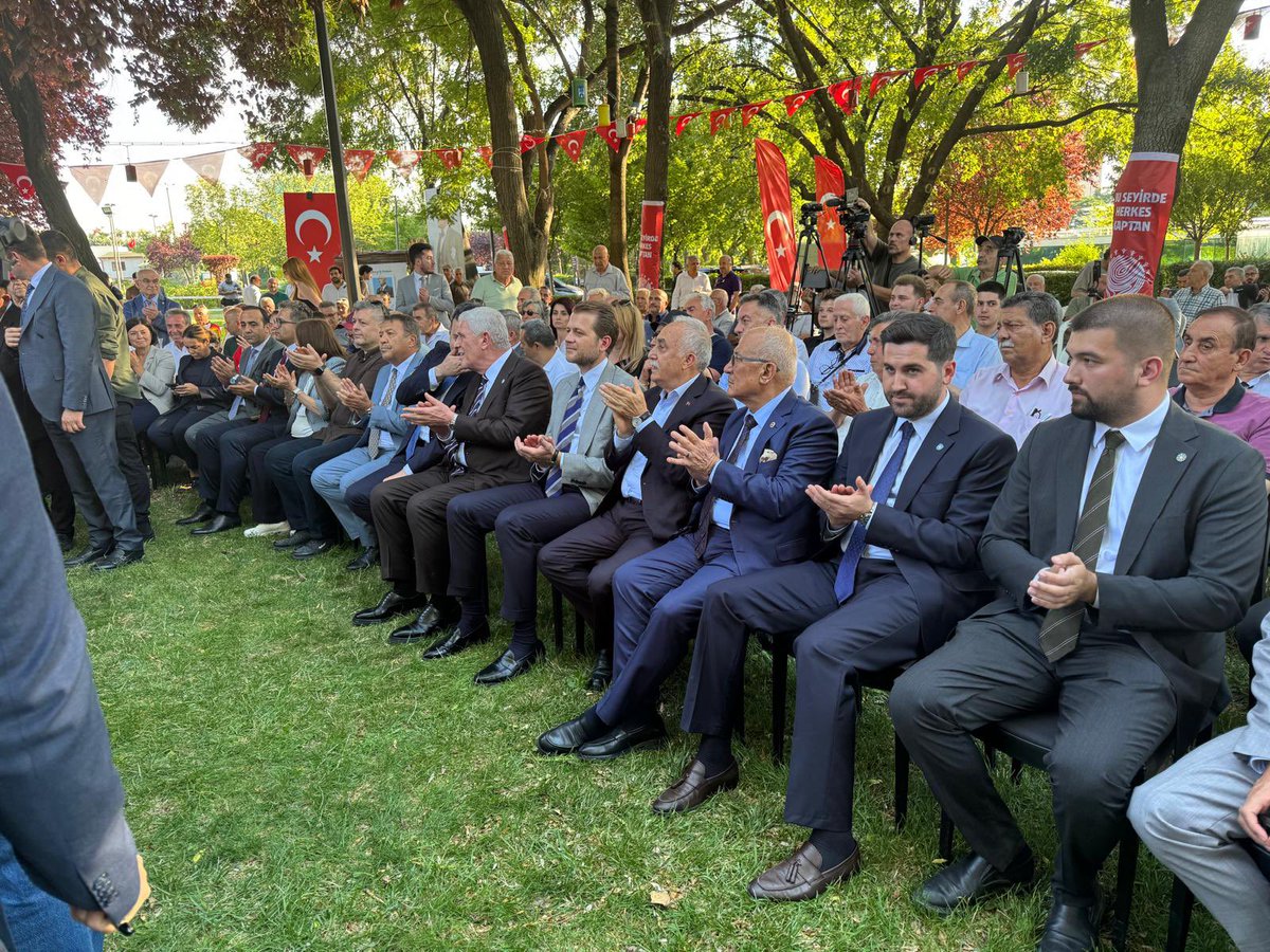 aefakibaba's tweet photo. Ankara Kent Konseyi tarafından düzenlenen Söz Onda programına, Genel Başkanımız Sayın Müsavat Dervişoğlu ile birlikte katılım sağladık.

Başta Ankara Kent Konseyi Başkanı Sayın Halil İbrahim Yılmaz olmak üzere, emeği geçen herkese teşekkür ediyorum.@iyiparti @MDervisogluTR https://t.co/ccpAWgjbls