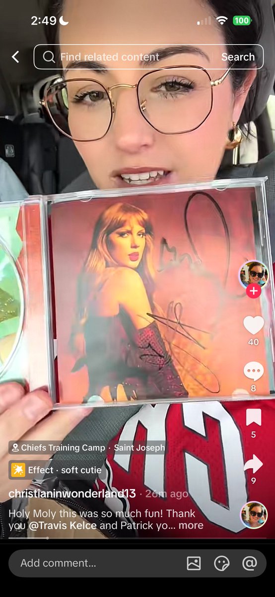 Kisesandlilacs's tweet photo. He came to sign the CD first 🙂‍↕️ https://t.co/wD8xmTmgkj