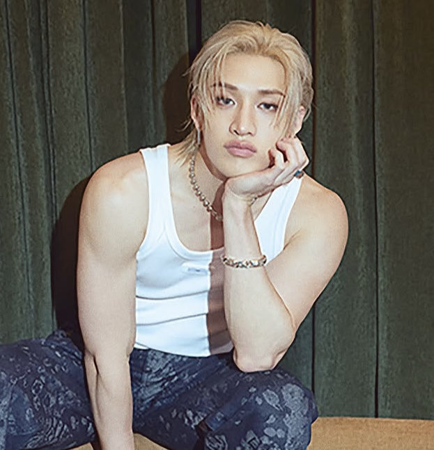 lyrasknife's tweet photo. 🐥🐺
Flx who is in love with chn but thinks chn is straight and notices that chn can’t stop staring at him when he wears a skirt. So flx starts wearing more skirts and panties and pretty make up. Maybe if he’s pretty enough, chn will forget he’s a boy. It works, chn starts+ https://t.co/JKbNyo5COg