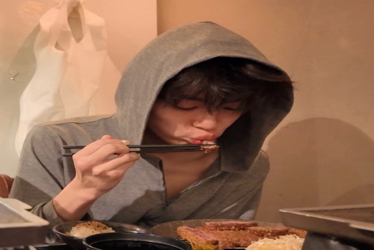 tetecoidezinha's tweet photo. kono noms (๑ᵔ⤙ᵔ๑) https://t.co/59Z8ZbTZAS