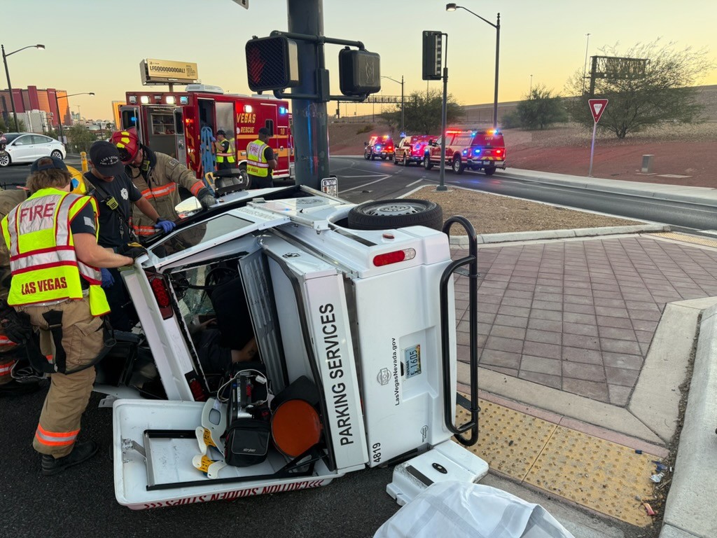 LasVegasFD's tweet photo. Las Vegas Fire &amp; Rescue responded to a vehicle rollover incident. Emergency crews utilized extrication tools to safely remove the occupant, who was transported in stable condition to UMC Trauma for further evaluation and treatment. Stay safe on the roads, Las Vegas. https://t.co/JnJE8mpgKY