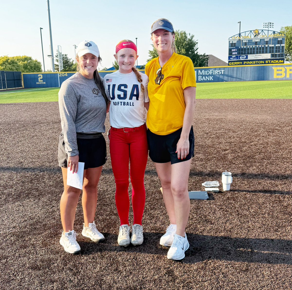 Bazeball_23's tweet photo. Loved my day at @UCOSoftball yesterday! Enjoyed the tour of campus and meeting the coaches and players. Was nice to get some good work in too before I start my week at the @USASoftball All-American games at @DevonParkOKC tomorrow. Thanks so much @JessicaRenaae and @Coach_Maples. 

@maddy_nordyke11 @STayTaylor18 @PrepSoftball @THEWOWSB @TopPreps @TOP_D1RECRUITS @D1Softball @LineDsoftball @ExtraInningSB @MidwestPremierS @KaylaLombardo11