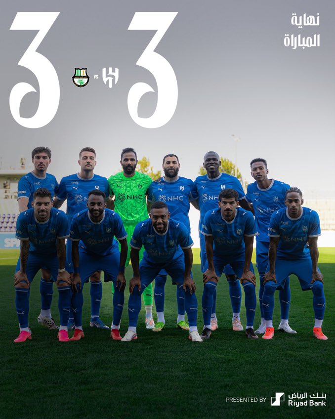 S19DP's tweet photo. فضلت أني ألتزم الصمت حتى نهاية المعسكر، واللي تقريباً انتهى، عشان يكون الانتقاد في محله وبشكل صحيح.

اليوم بعد المباراة إذا أنا بنتقد، ما بيكون انتقادي موجه لإنزاغي ولا للاعبين، بالأصح على حلقة الوصل اللي بينهم، صاحب قرار بقاء اللاعبين والمدرب

قبل فترة كان فيه خيارين لا ثالث لهما، فيه ميزانية، والميزانية هذي لابد تروح لواحد من الخيارين، إما إقالة إنزاغي وتحمل المتبقي من عقده وتوفير مدرب بديل يناسب ادوات الفريق، أو بقاه، وبهذي الميزانية تغير اللاعبين وأدوات التشكيلة

ولكن يوصل المعسكر وينتهي، والمدرب مكمل مع نفس اللاعبين، والجمهور على نفس الحالة، متشنج

السؤال الآن للمشجع: وش كنت تتوقع من المعسكر، رغم أنهم نفس اللاعبين والمدرب؟ ما تغير إلا أشياء بسيطة لا تُذكر

الفارق بين الموسم الماضي والمعسكر هو الوقت والإجازة فقط، لا غير