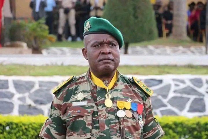 TheCameroonianZ's tweet photo. Le Général de Brigade Valère Nka ✨️ 

Nouveau Commandant des Écoles et centres d'instruction interarmées (COMECIIA) #Cameroon. https://t.co/gJ4jeinl3s