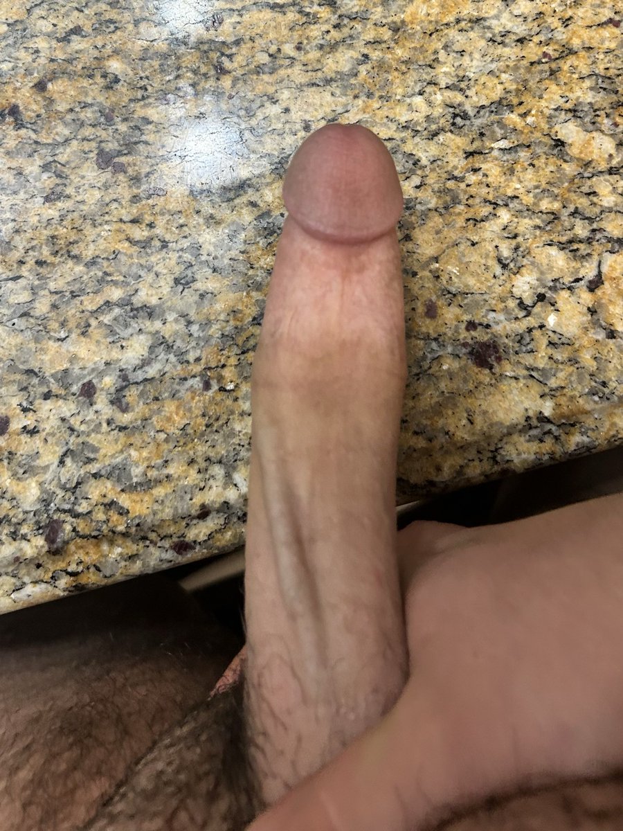 user1926296's tweet photo. @Justiinaxoxpmh @Sonia_3k My dick needs some good throat goddess https://t.co/O2TETIgXjQ