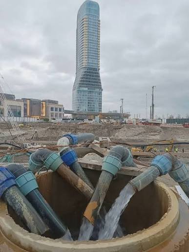 bezportfelja's tweet photo. Predlog za uštedu električne energije:

ISKLJUČITI VODOCRPNE PUMPE U BGH2O! https://t.co/GQGRGy76j4