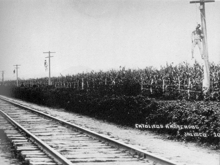 FrMatthewLC's tweet photo. Today we celebrate the 100th anniversary of the start of the Cristero War.

Mexican Catholics rose up in arms to reopen their Churches against government oppression.

“¡¡Viva, Cristo Rey!!” Long live Christ the King!! https://t.co/eeLKLMU15c