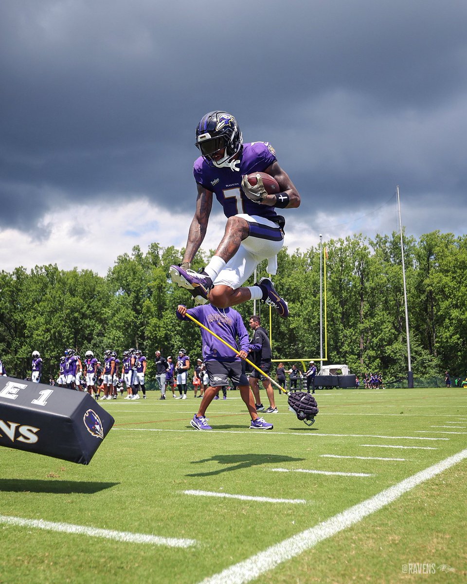 Ravens's tweet photo. storms coming https://t.co/Beok9qZeT2