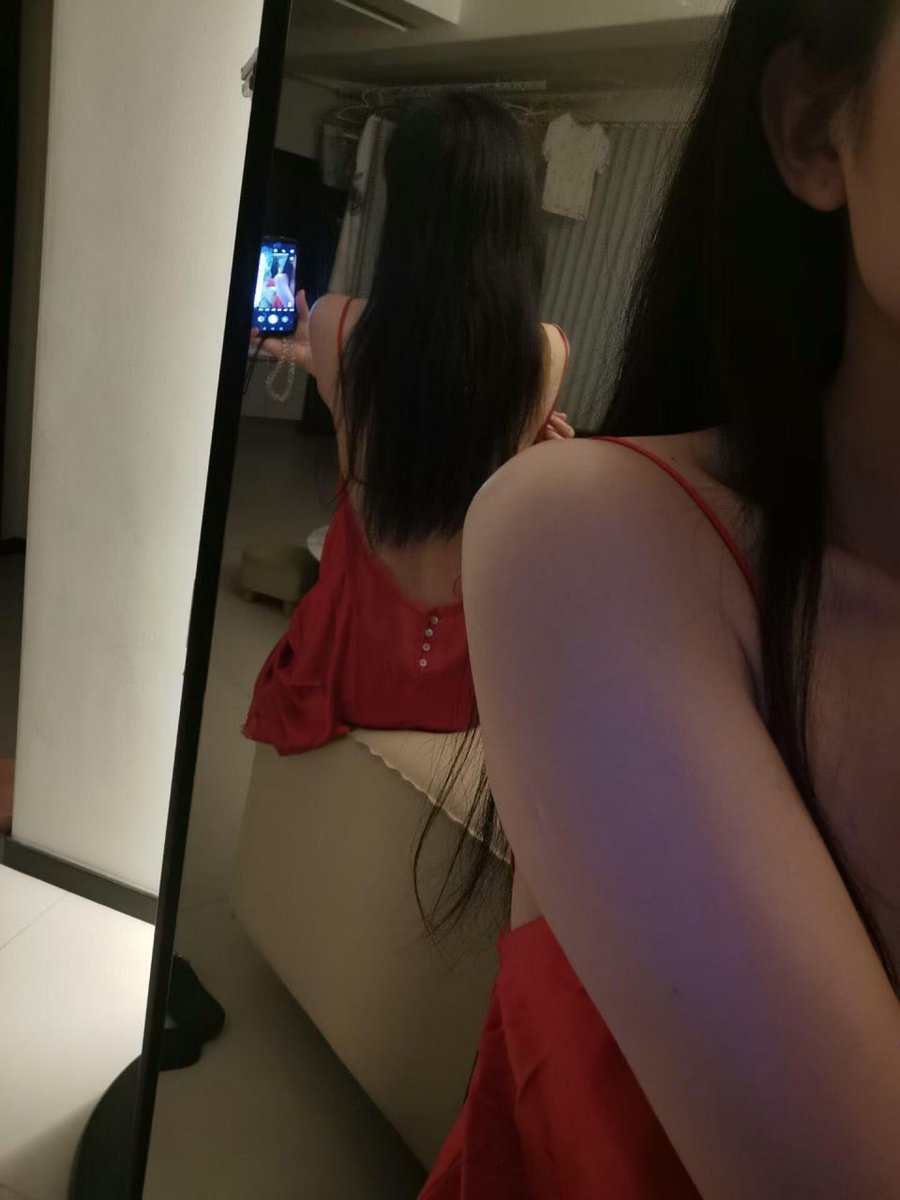 petchpetza's tweet photo. 一本正经的外表下、藏着、一颗爱搞怪的心，反差感，十足！ #新人 #女s #反差 #珠海 https://t.co/87keOo8hnO