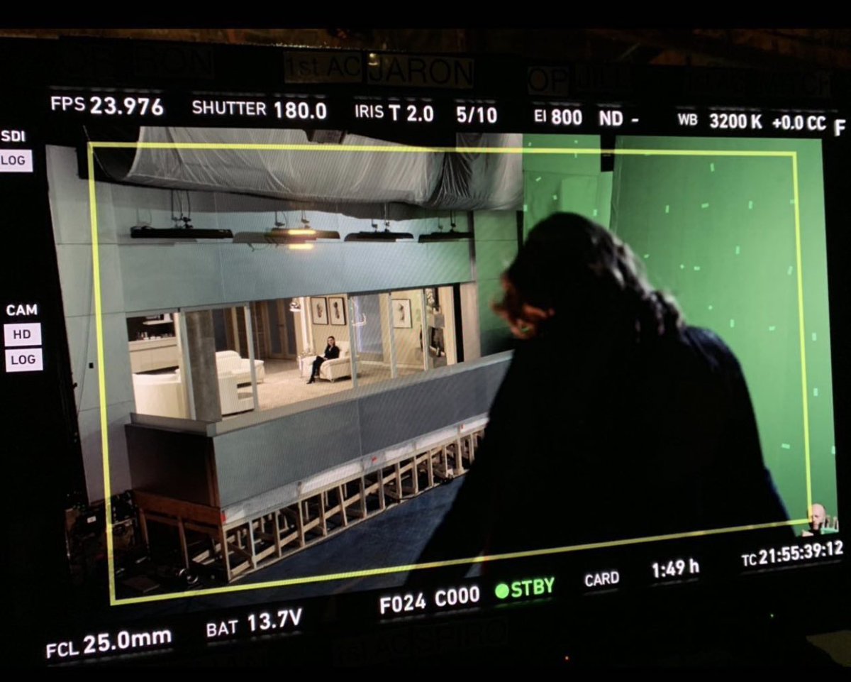 CSIRJen's tweet photo. this gotta be my favourite supercorp bts shot bc why do all of that for just a friendship 😭 https://t.co/BxlVnWX0Xp