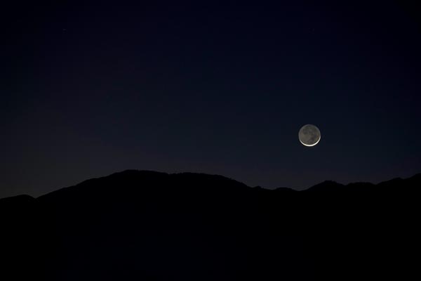 PoetryInTransl's tweet photo. "You and I in the darkness
View
The cratered
Surface
Of the moon
In lovely silence."

No Mind - A new #OpenAccess collection of original poetry by A. S. Kline echoing the traditions of Han-shan's Cold Mountain and the hills of T'ao Ch'ien:
https://t.co/e4M22r1msv https://t.co/WvRzLZyWTY