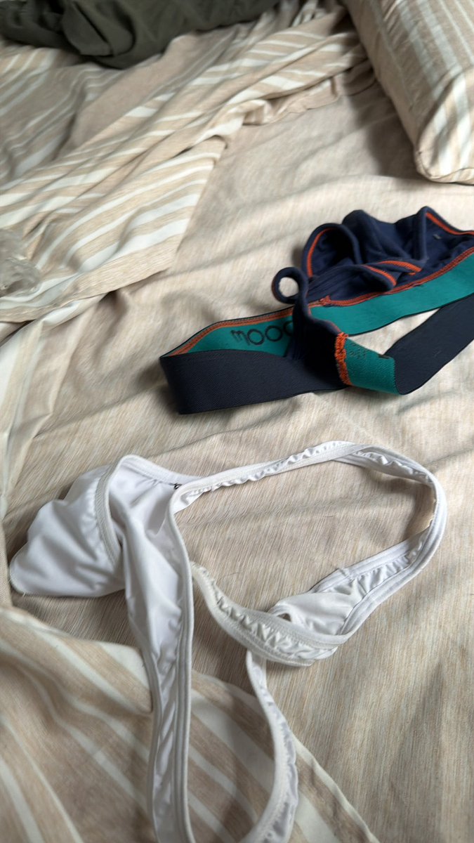 heddamorx's tweet photo. #thongs https://t.co/OwHA2ZO94c