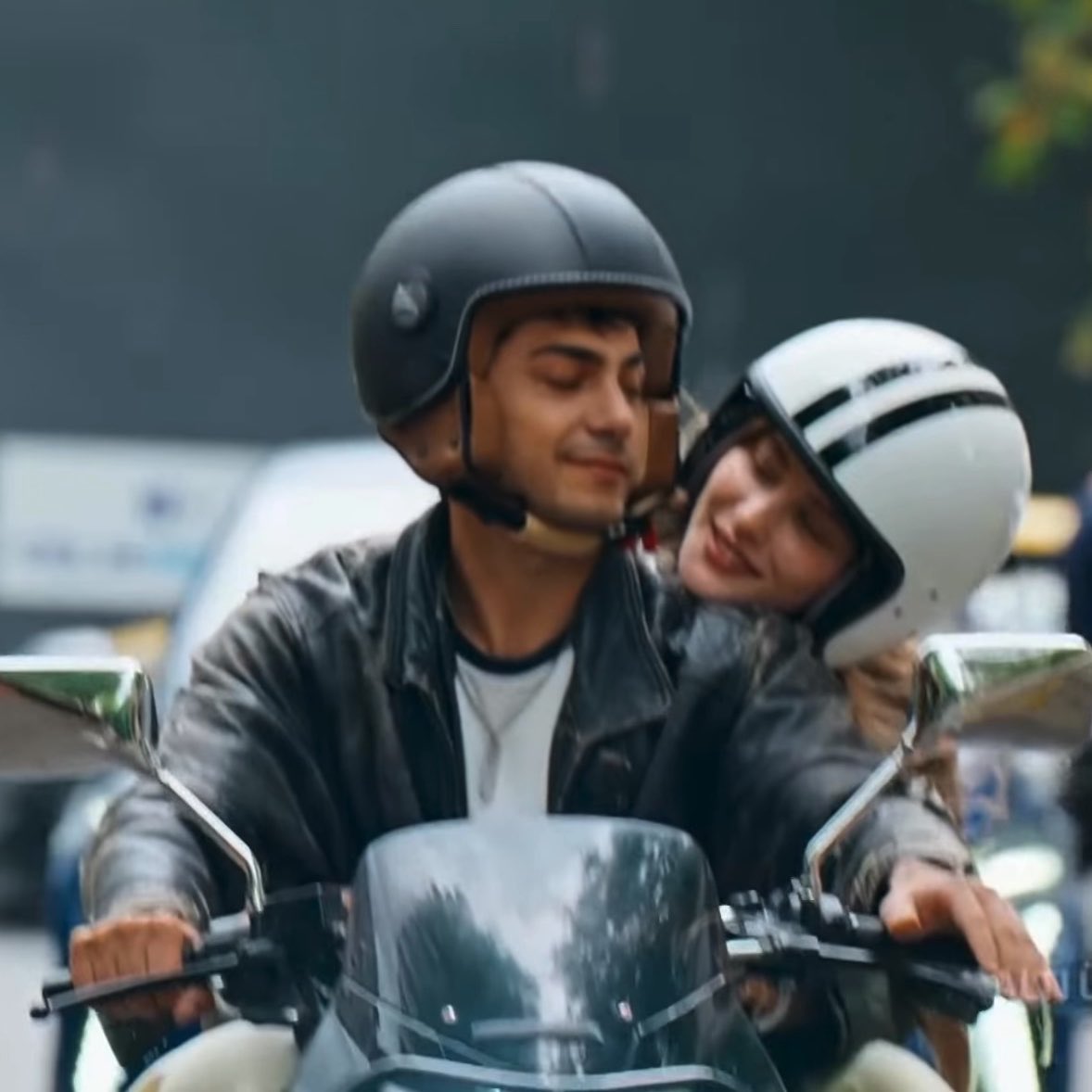 akcoraninfatma's tweet photo. they’re literally so in love stfu #emnaz #altıüstüistanbul https://t.co/zRKa8vPd9B