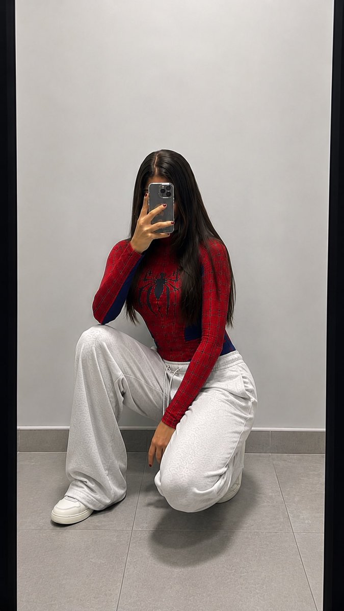sofphiaaaaa's tweet photo. Mood❤️🕸️🕷️
#SpiderManBrandNewDay https://t.co/7KAAJAQcAk