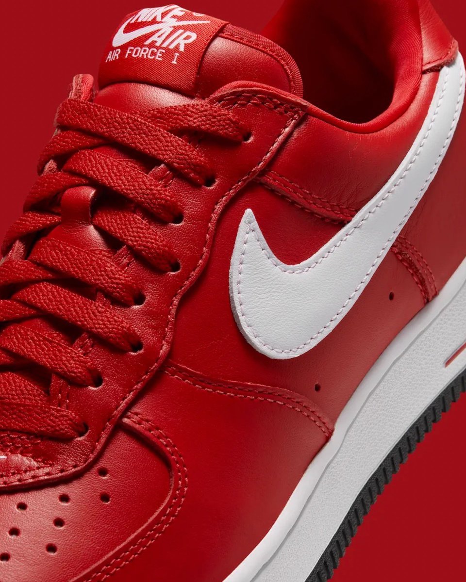 Ovrnundr's tweet photo. Victor Victor x Nike Air Force 1 Low '01 "University Red" ❤️🐶 

• $150
• August 6th 

- Featuring the 2001 AF1 mold https://t.co/CBI0WTnGi2