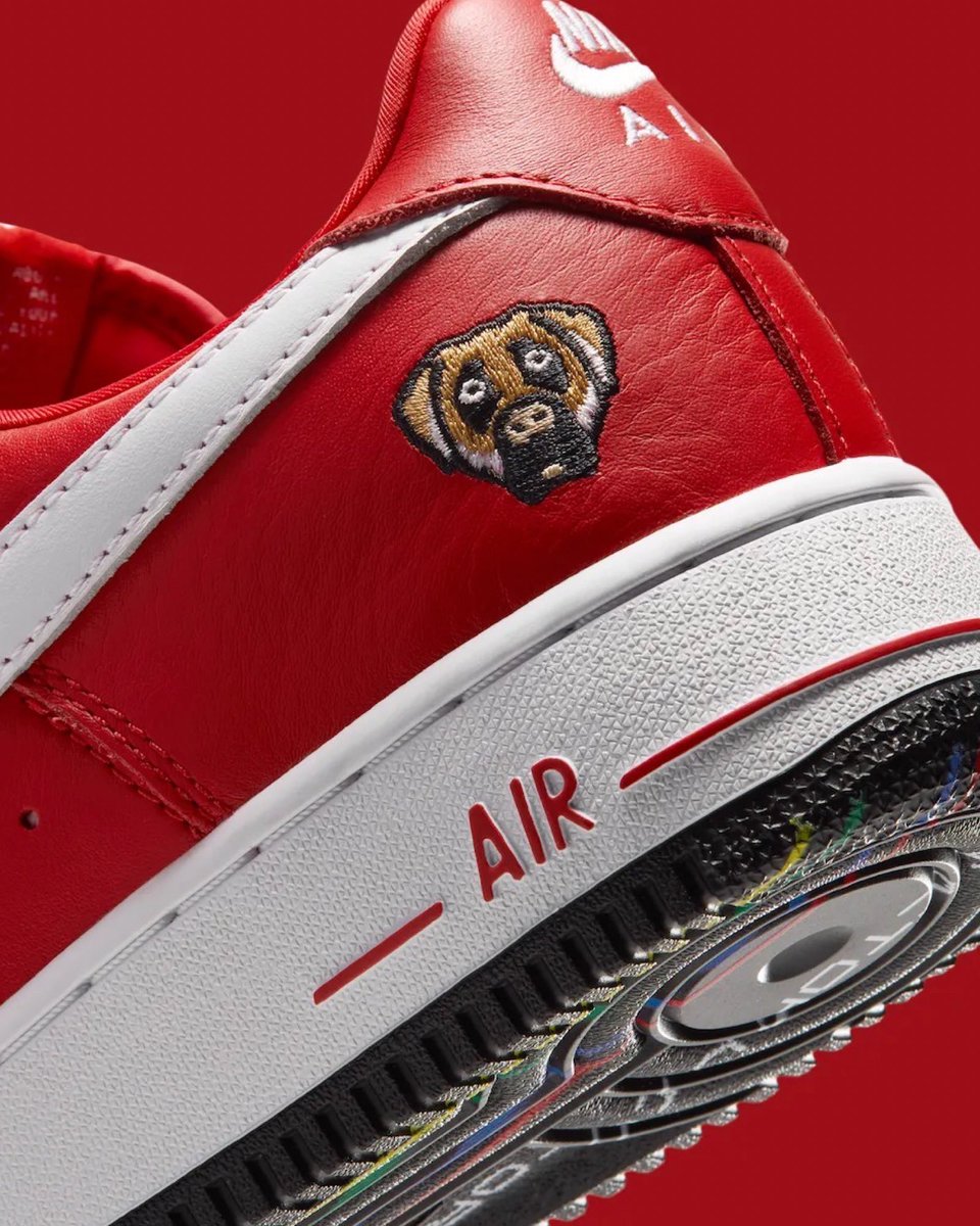 Ovrnundr's tweet photo. Victor Victor x Nike Air Force 1 Low '01 "University Red" ❤️🐶 

• $150
• August 6th 

- Featuring the 2001 AF1 mold https://t.co/CBI0WTnGi2