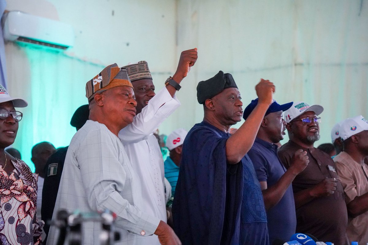 SundayKarimi's tweet photo. This weekend was another opportunity to engage directly with the people of Kogi West. I met with key political leaders across the district to strengthen our party, promote unity, and reaffirm our shared commitment to the continued progress of our constituency and the success of the APC.

I was also honoured to receive the Oba Irukera of Egbe, alongside his delegation, before paying a royal courtesy visit to the Agbana of Isanlu Kingdom, where we reaffirmed the importance of our traditional institutions as partners in promoting peace, unity, and sustainable development across Kogi West.

The weekend concluded with a Town Hall Meeting in Isanlu, where I listened to the concerns, ideas, and aspirations of our people, remaining until the early hours of the morning because every voice matters. I remain committed to accessible, people-focused representation, and I urge us all to stay united as we work together for the continued progress of Kogi West and the success of our great party in the forthcoming elections.
#renewedhope